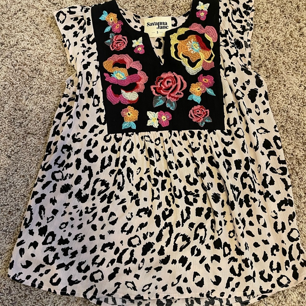 Women’s summer top